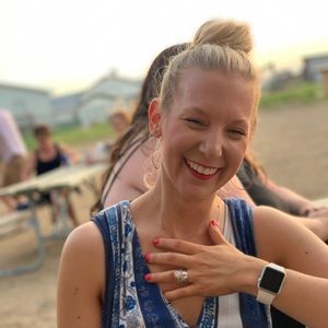 Meet your Posher, Abby